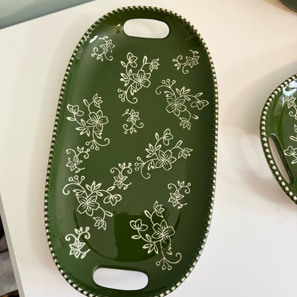 Temp-tations Green Floral Lace 4-Piece Serving Set Casserole & Platters - Picture 11 of 13